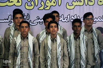 رزمایش توزیع ۸ هزار بسته تحصیلی با حضور بختیاری در بیرجند