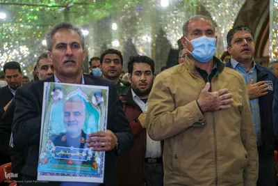 تجمع مردمی در محکومیت حادثه تروریستی گلزار شهدای کرمان