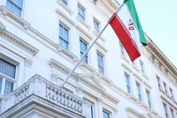 إیران تنفی دعوة للإنتقام ممن أحرقوا نسخاً من المصحف في السويد