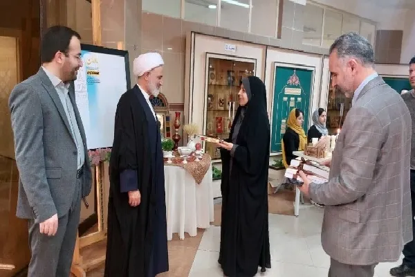 وقف کتاب میراثی ماندگار است