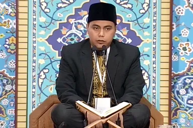 فیلم/ تلاوت قاری اندونزیایی در محضر مقام معظم رهبری