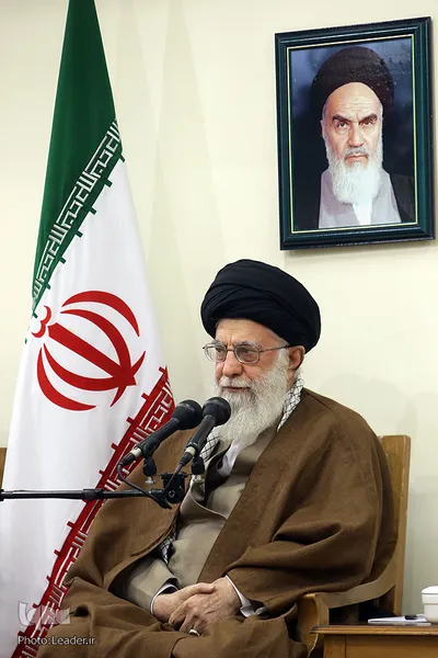 دیدار دست‌اندرکاران کنگره شهدای استان قزوین با رهبر انقلاب