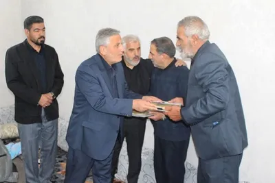 دیدار مدیرکل بنیاد شهید آذربایجان شرقی با خانواده شهدا