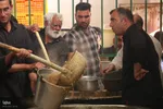 طبخ و توزیع آش گندم در یزد‎