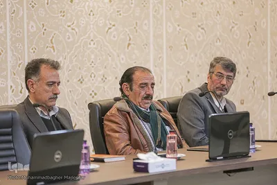 همایش ملی تجلیل از واقفین حرم مطهر رضوی در اصفهان