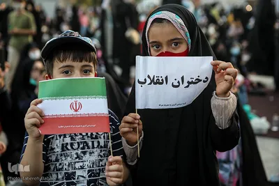 اجتماع دختران انقلاب برای حمایت از حجاب
