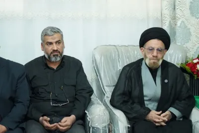 دیدار خانواده سه شهید جنگ رمضان در لرستان
