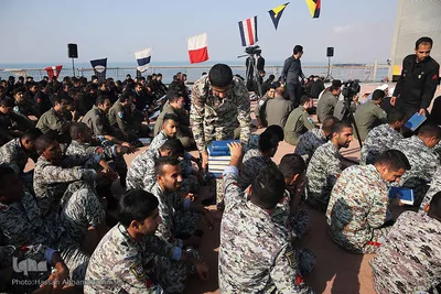 محفل انس با قرآن کاروان قرآنی انقلاب بر عرشه ناو ارتش