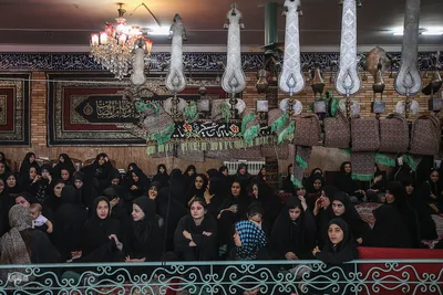 عزاداری ظهر عاشورا در محله کن