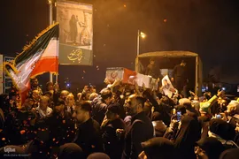 وداع با پیکر پاک ۱۰۰ شهید گمنام