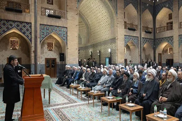 Ayatollah Khamenei Donated Thousands of Manuscripts to Astan Quds Razavi