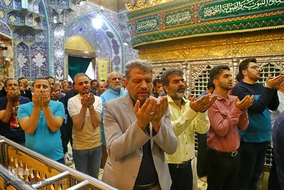 نمار عید فطر در آستان بانوی کرامت