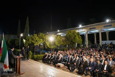 حضور رئیس‌جمهور در حافظیه