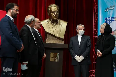 مراسم یادبود پدر مدرسه‌سازی ایران