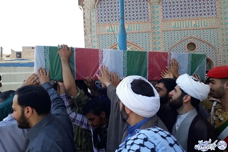 مادر شهیدان فاضلی به فرزندانش پیوست