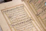فیلم | گنجینه‌ای دیجیتال از نسخ خطی در دانشگاه اسلامی بن سعود عربستان