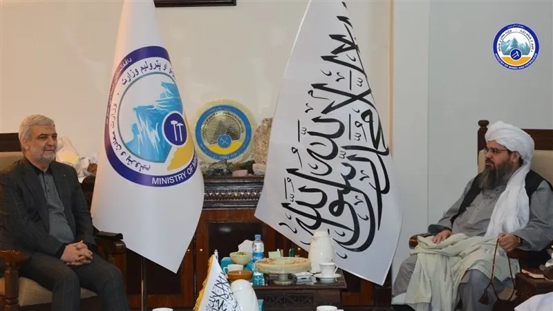ایران د افغانستان په پولې کې د یوه ګډ کلتوری اوتجارتی مرکز په جوړولو پسې دی
