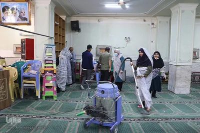 غبارروبی و عطرافشانی مسجد جامع سعدی شیراز‎‎