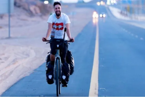 Belçikalı genç hac ibadetini yerine getirmek için binlerce kilometre kat etti