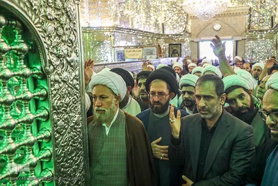 حضور ائمه جماعت در حرم حضرت شاهچراغ علیه‌السلام
