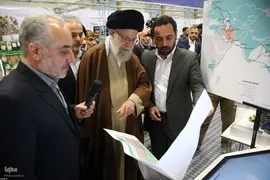بازدید رهبر انقلاب از نمایشگاه توانمندی‌های تولید داخل
