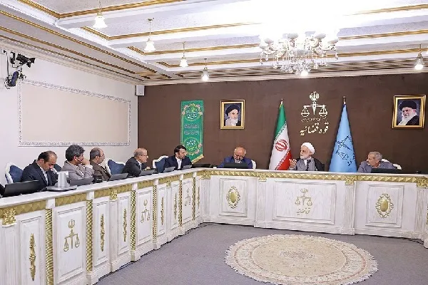 معلمان کمک‌کار دستگاه قضایی در پیشگیری از وقوع جرم باشند