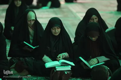 قرائت مناجات شعبانیه در حرم حضرت معصومه(س)
