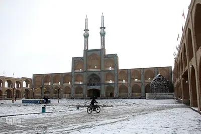 اولین برف زمستانی در یزد