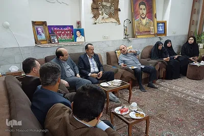 دیدار مسئولان جهاددانشگاهی سمنان با خانواده شهید نیک ذات‎