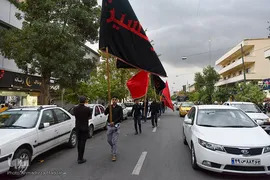 حسینیه ایران؛ بیرق‌کشی بچه هیئتی‌های شیراز