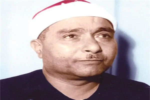 رئيس إذاعة القرآن المصرية واصفاً الشيخ مصطفي إسماعيل: 