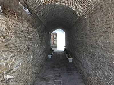 آثار تاریخی حسینه امام رضا(مدرسه شوكتيه) و منزل مرحوم پردلی با قدمتی 120 سال
