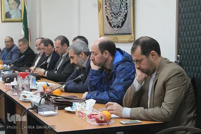 نشست صمیمی پیشکسوتان و قرآنیان در اراک