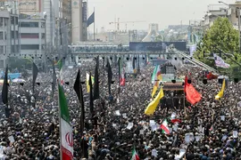 تشییع پیکر رئیس جمهور شهید در تهران (۲)