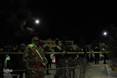 نورافشانی آسمان اصفهان در شب ۲۲ بهمن