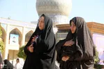 آیین سیاه‌پوشان و تعویض پرچم گنبد حرم حضرت شاهچراغ‌(ع)