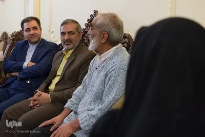 دیدار جامعه قرآنی با خانواده شهید محمود ریاحی
