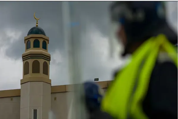 ‘Useful Idiots’ Recruited Online in UK Far-Right Vandalism Plot against Muslims