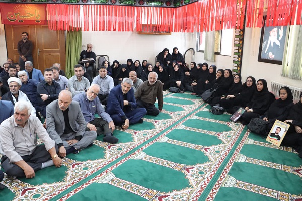 حضور در تشییع رهبر شهید، بهترین پاسخ به دشمنان و نشانه زنده بودن و پویایی انقلاب است