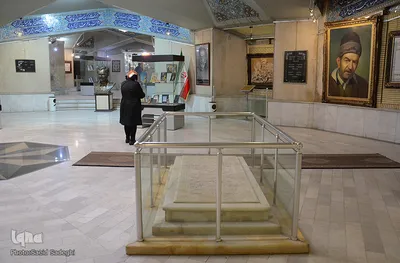 بازدید میهمانان و گردشگران نوروزی از مقبره الشعرا‎