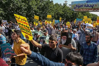 راهپیمایی نمازگزاران نماز جمعه بجنورد در اعتراض به حوادث اخیر‎‎