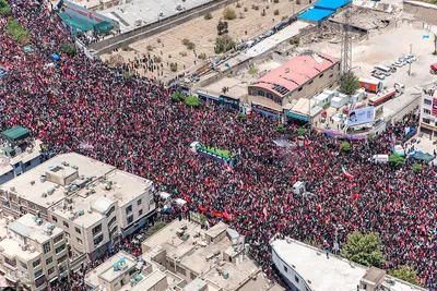 تشییع پیکر رهبر شهید در تهران