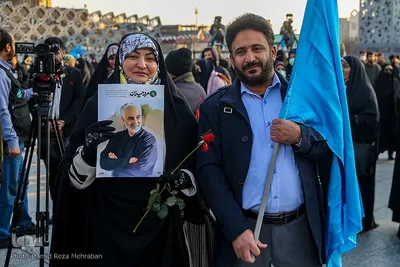 Teheraner feiern Geburtstag von Fatima Zahra (s.a.)