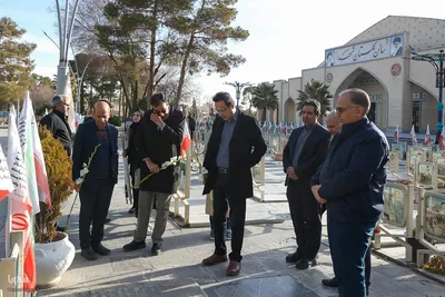 تجدید میثاق اعضای جهاددانشگاهی واحد اصفهان با شهدا