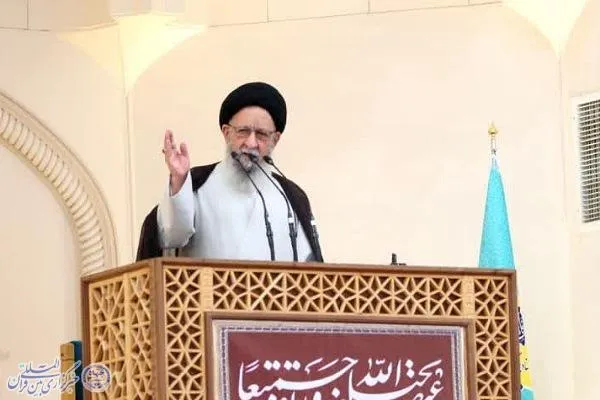 شخصیت پیامبر(ص) الگو و اسوه برای تمام بشریت است