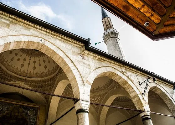 Las obras de un arquitecto chiíta de Tabriz a Sarajevo + video