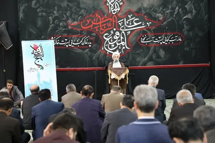 زهد و خودصیانتی از ویژگی بارز مدیران جامعه اسلامی است