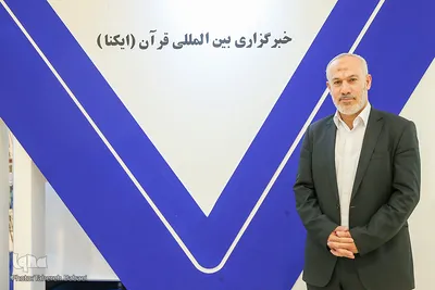 حضور ناصر ابوشریف، رییس دفتر تهران جنبش جهاد اسلامی در غرفه خبرگزاری ایکنا