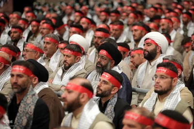 دیدار هزاران نفر از بسیجیان با رهبر انقلاب