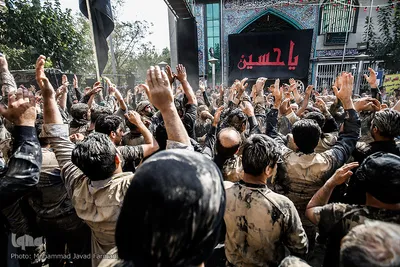 آیین عاشورایی «گِل مالی» لرستانی های مقیم تهران
